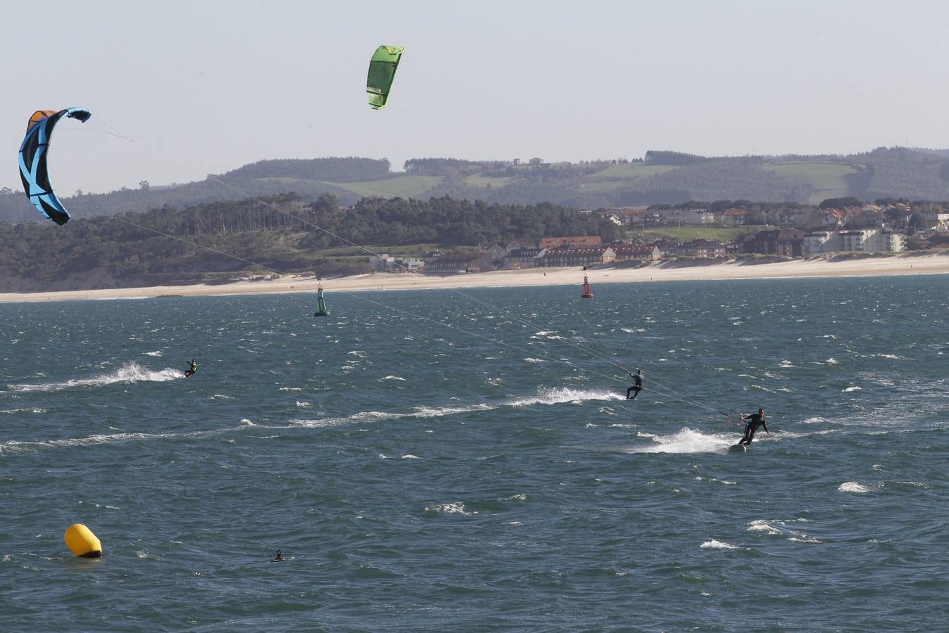 Foto tomada esta mañana desde la playa de Los Peligros.