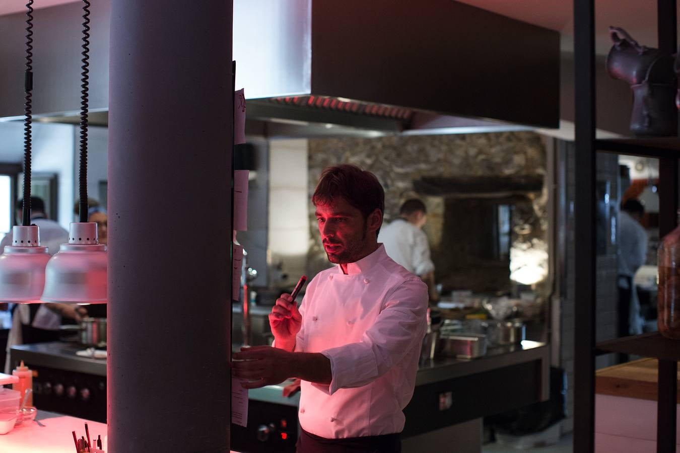 Algunas de las especialidades de la carta y rincones del restaurante de Hoznayo que acaba de conseguir una Estrella Michelin