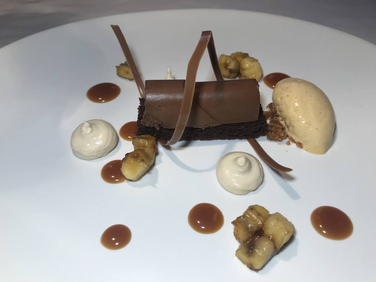 Algunas de las especialidades de la carta y rincones del restaurante de Hoznayo que acaba de conseguir una Estrella Michelin