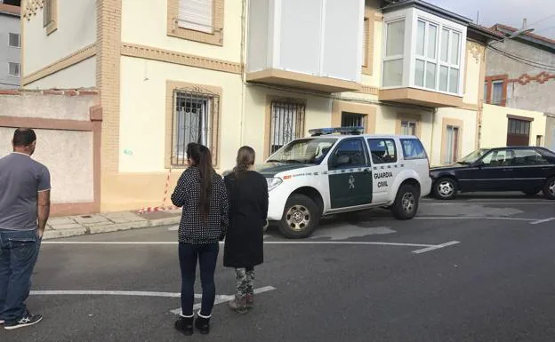 Dos heridos graves tras una disputa «a navajazos» en una barriada de Reinosa