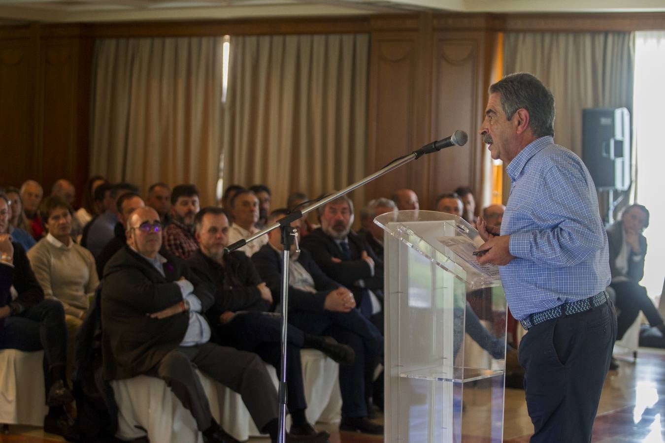 Asamblea de dirigentes del PRC, celebrada en el Balneario de Puente Viesgo