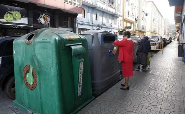 La recolocación de los contenedores ya se realizó en el barrio de La Inmobiliaria.