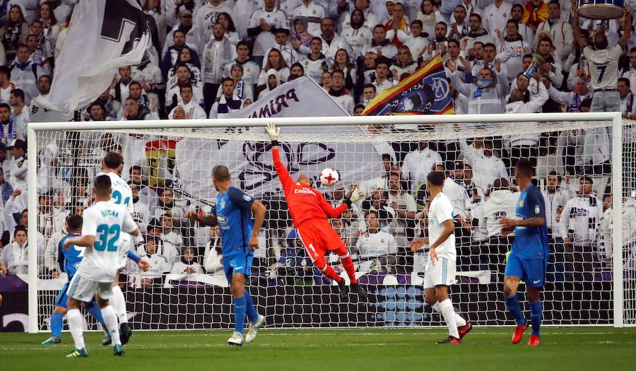 El conjunto blanco no pasó del empate en el Santiago Bernabéu ante el líder del Grupo I de la Segunda División B.