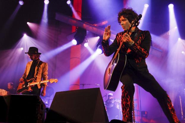 Bunbury actuará el sábado en el Palacio de Deportes de Santander. :: daniel pedriza