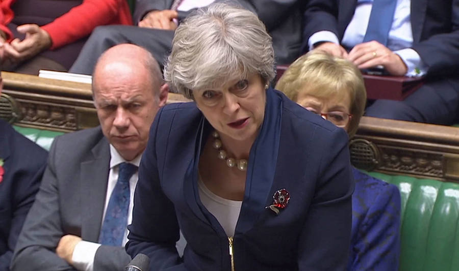 Theresa May, con Damian Green en segundo término.