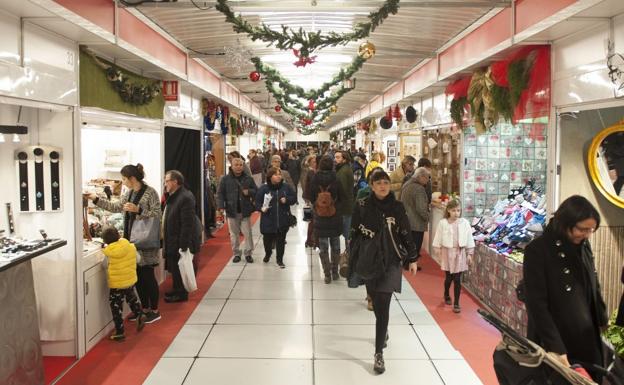 El mercadilo navideño es todo un clásico en el centro de Santander.