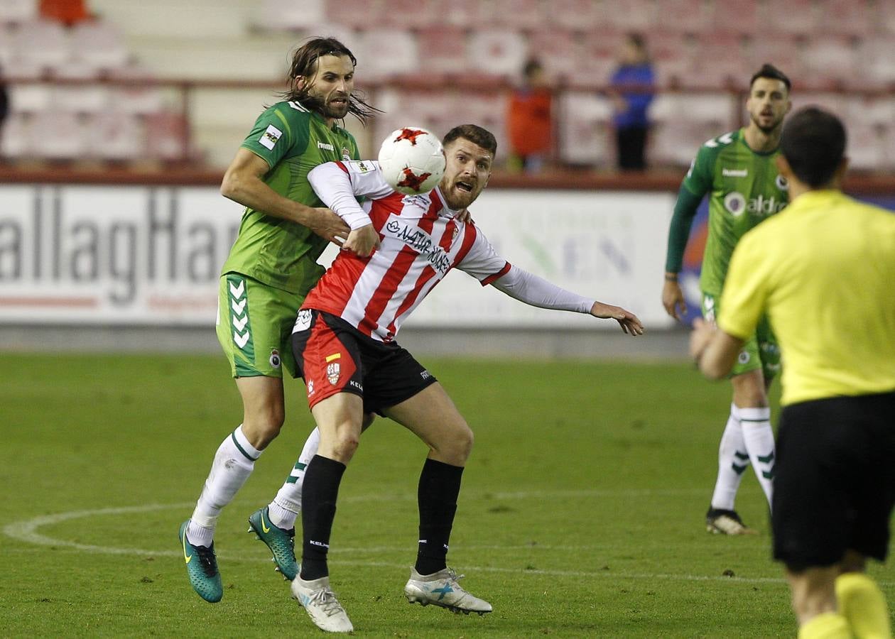 El Racing pierde en Logroño (2-1)