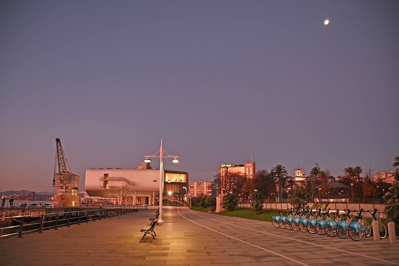 El otoño transforma la imagen de Santander y su bahía, que brillan con luz propia en esta época del año.