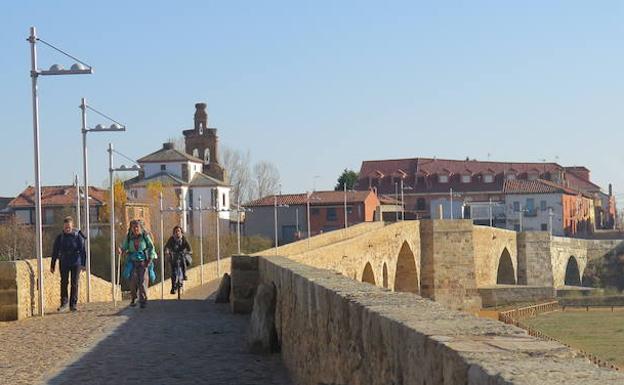 Imagen principal - DE SAN MARTÍN DEL CAMINO A FONCEBADÓN