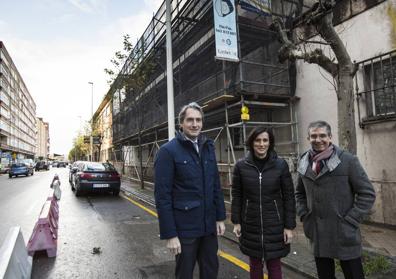 Imagen secundaria 1 - Arranca el derribo de los tres edificios de Adif que liberarán 1.500 metros cuadrados para Santander