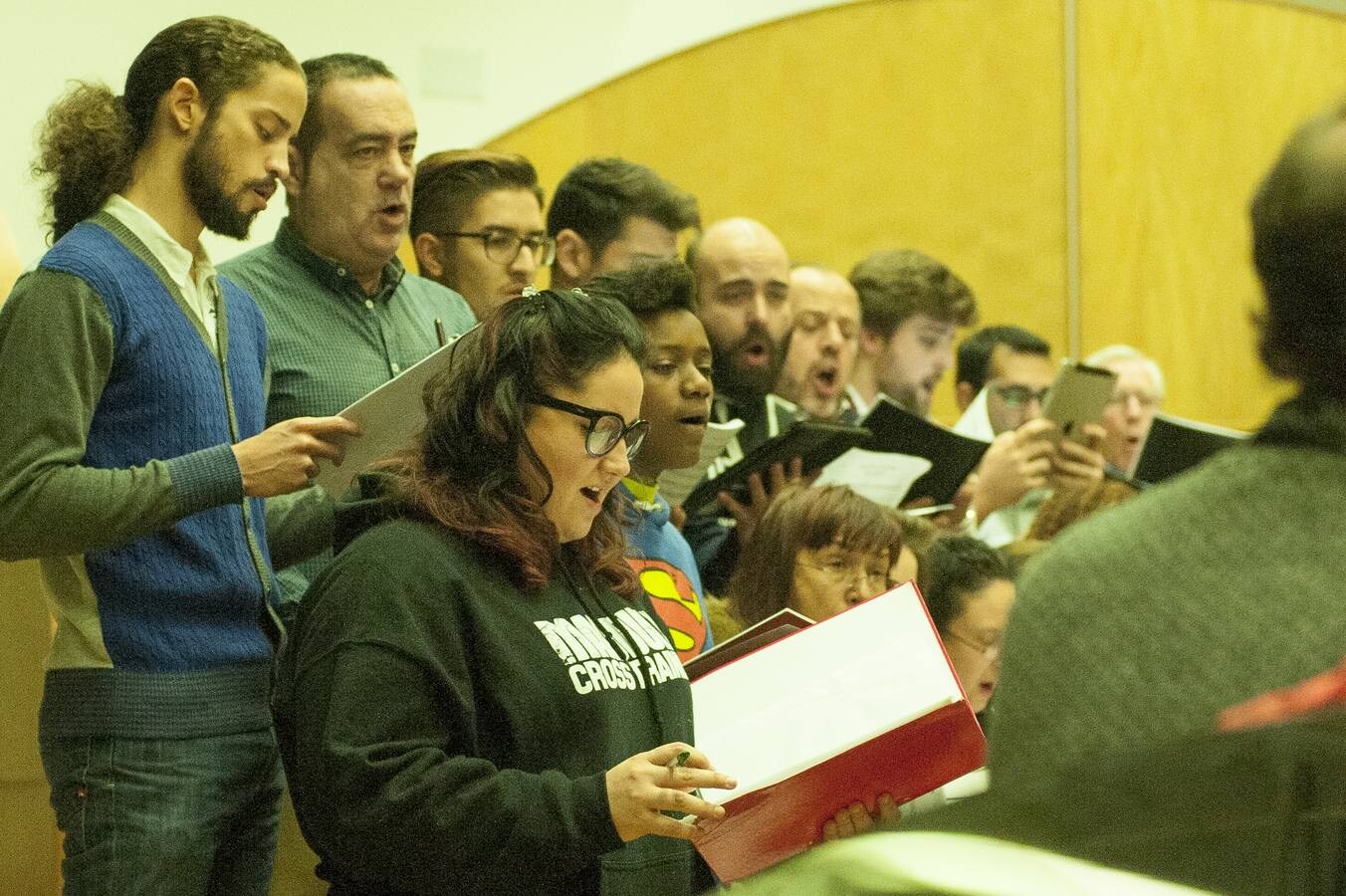 'Silencios y excusas', compuesta por Pedro A. Terán se representará el día 24 en la Sala Argenta del Palacio de Festivales. Para el proyecto se han creado un coro y una orquesta que reúne a un centenar de intérpretes