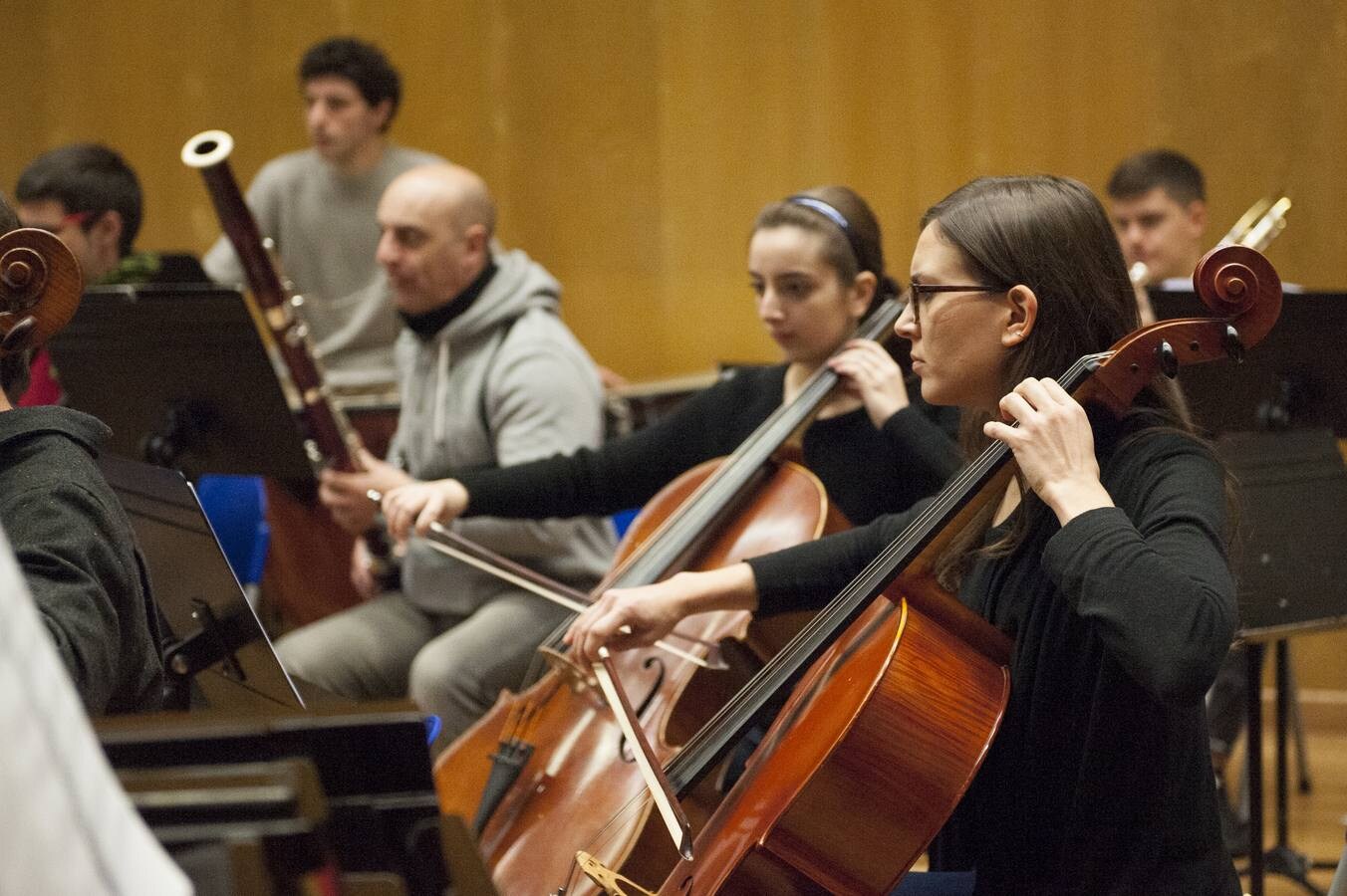 'Silencios y excusas', compuesta por Pedro A. Terán se representará el día 24 en la Sala Argenta del Palacio de Festivales. Para el proyecto se han creado un coro y una orquesta que reúne a un centenar de intérpretes