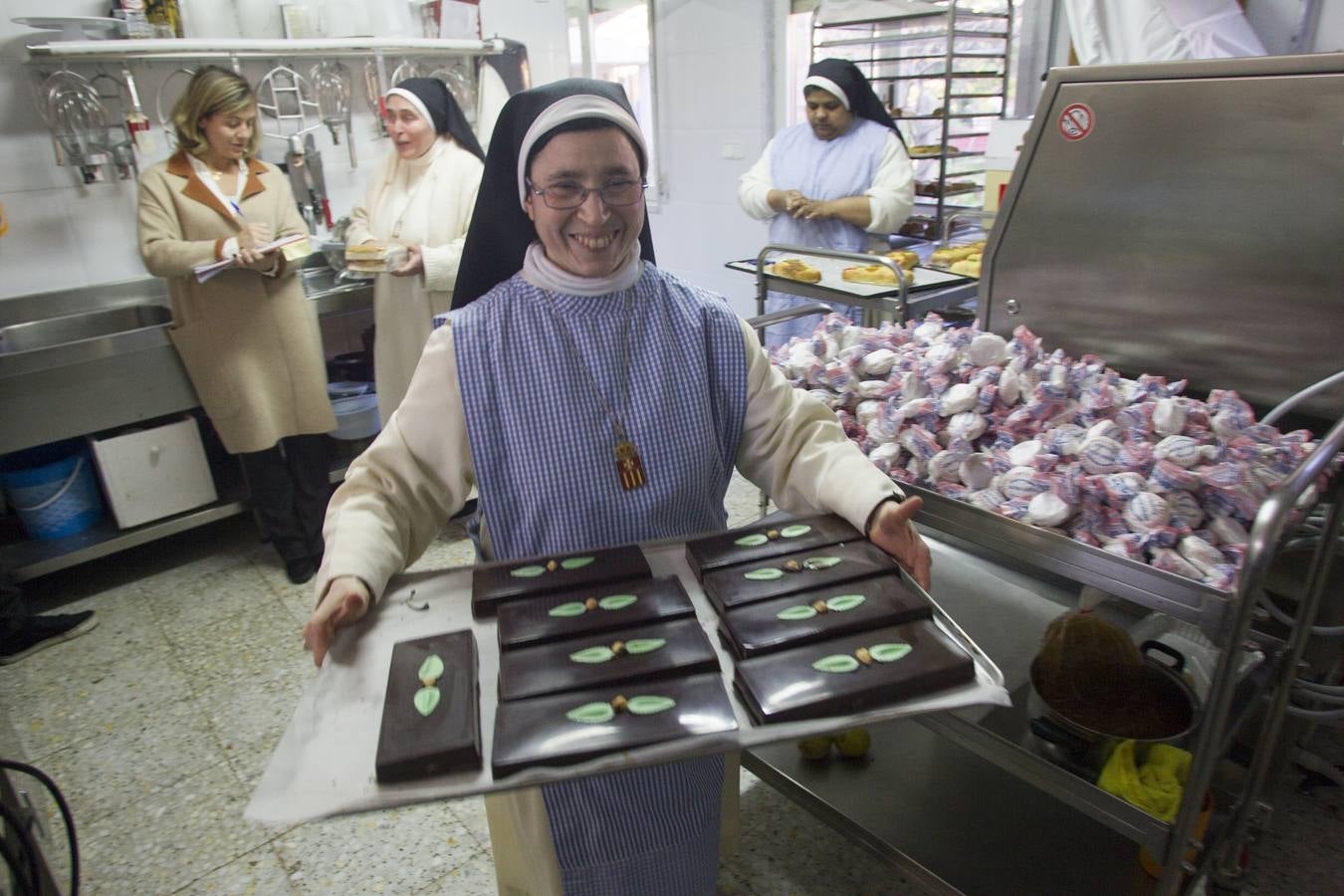 Monjas de clausura descubren los secretos de su repostería