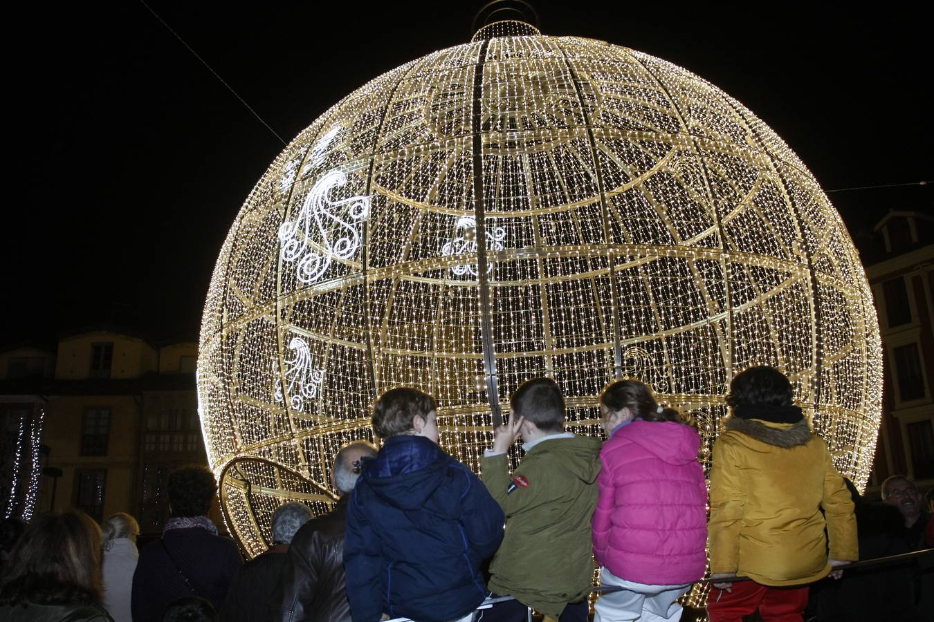 La bola da brillo a Torrelavega