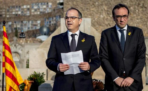 Imagen principal - Los exconsellers y diputados electos Jordi Turull y Josep Rull. Debajo, Marta Pascal y Eduard Pujol. 