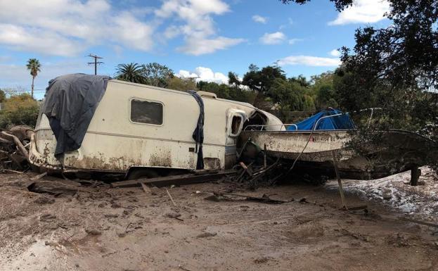 Destrozos causados por las inundaciones en el condado de Santa Bárbara, en California.
