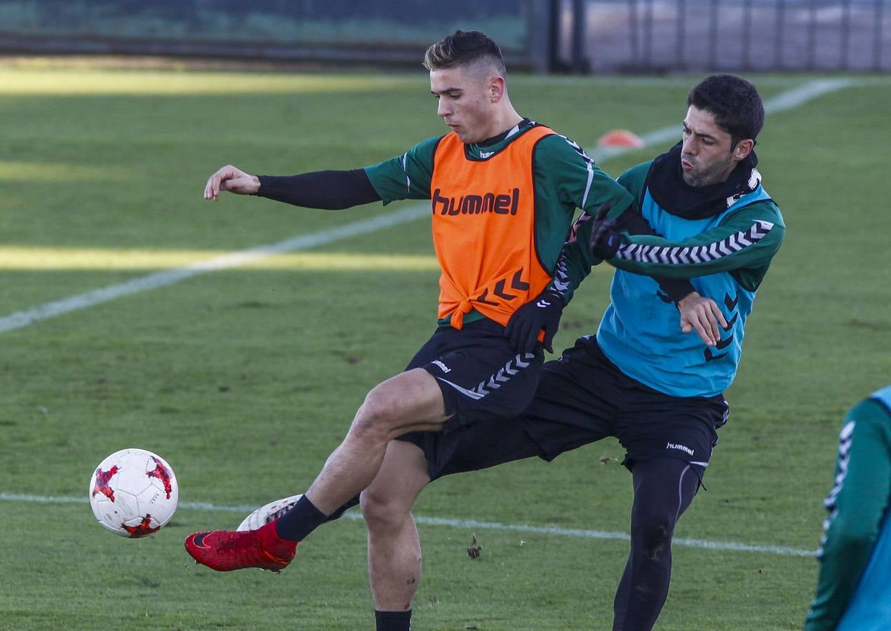 El Racing prepara el importante partido ante el Gernika