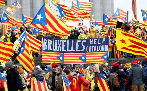 Bruselas pide al independentismo «unidad y estabilidad» frente a la «división»