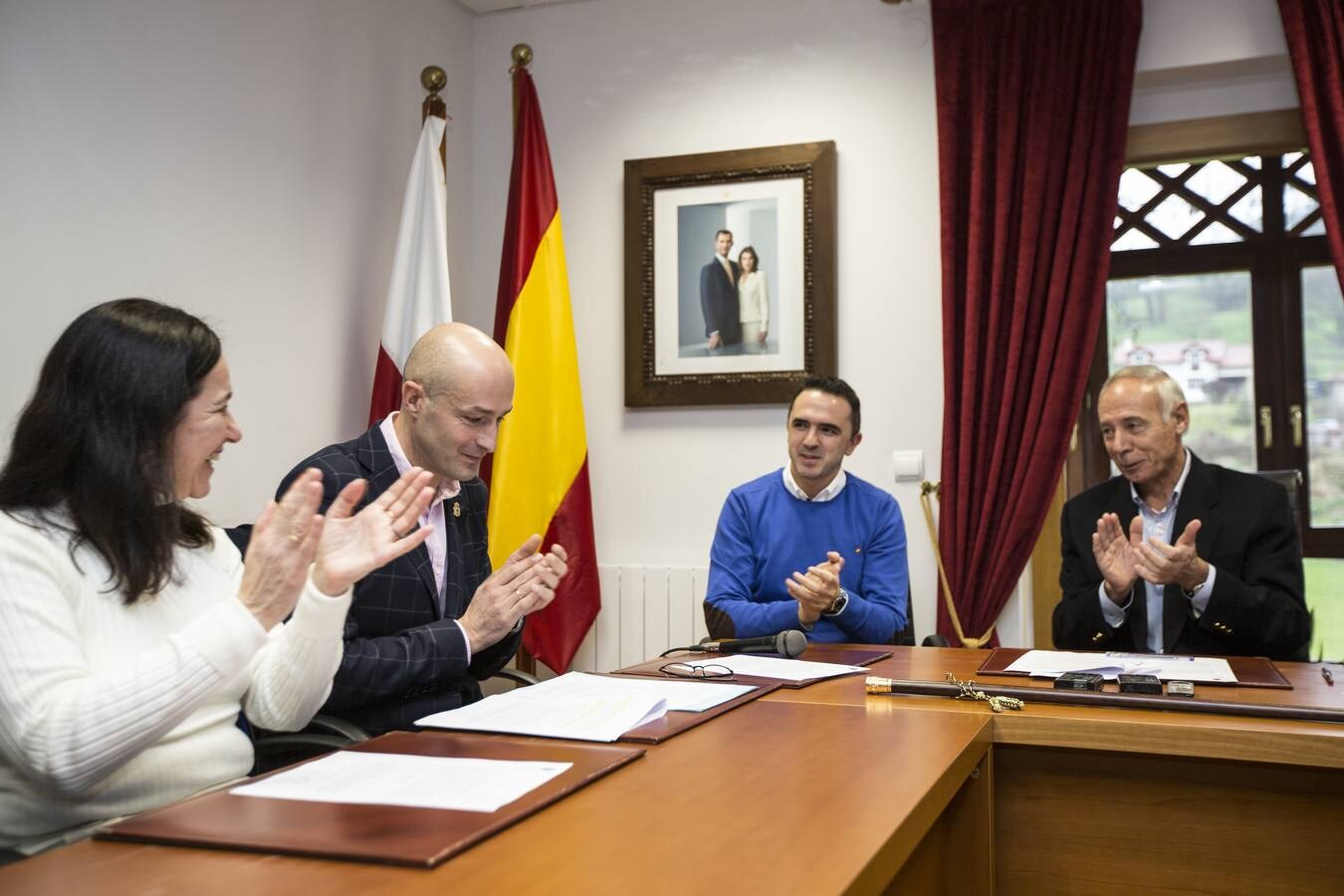 El regionalista Óscar Villegas ha sido elegido hoy por unanimidad nuevo alcalde de Puente Viesgo, después de la renuncia de su antecesor, Rafael Lombilla, primer edil de este municipio desde el año 1991.