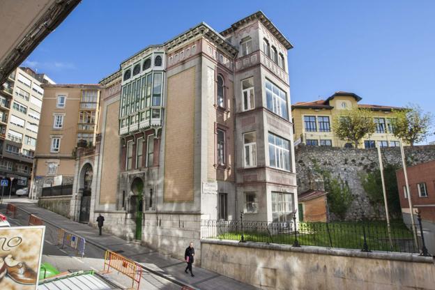 El palacete, de estilo neoárabe, está cerca de la plaza de Cañadío. 