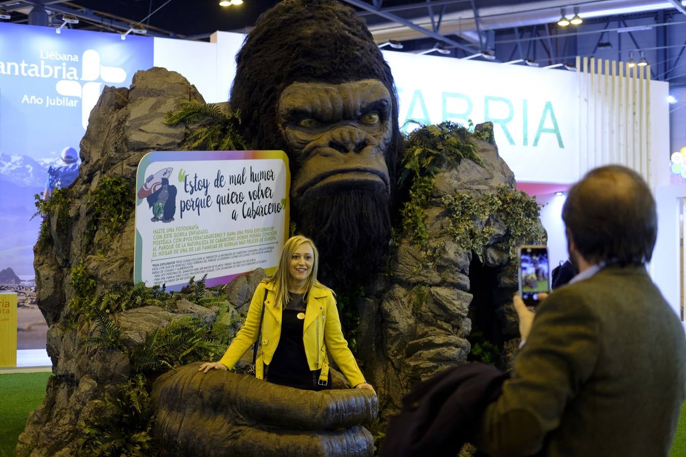 La comundiad autónoma, lleva a Fitur su patrimonio prehistórico y las vanguardias representadas en el Centro Botín