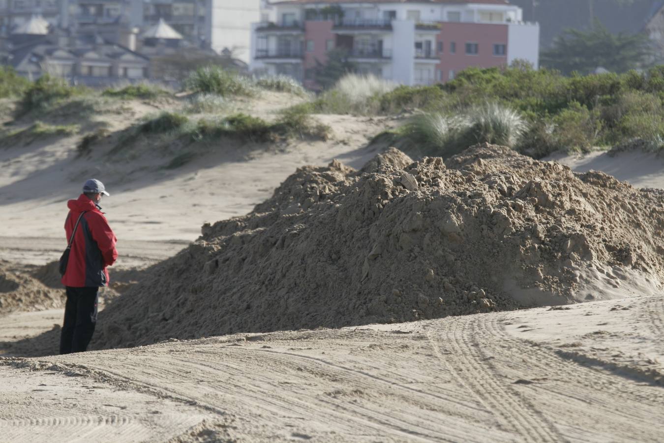 El temporal se vuelve a cebar con El Puntal de Laredo