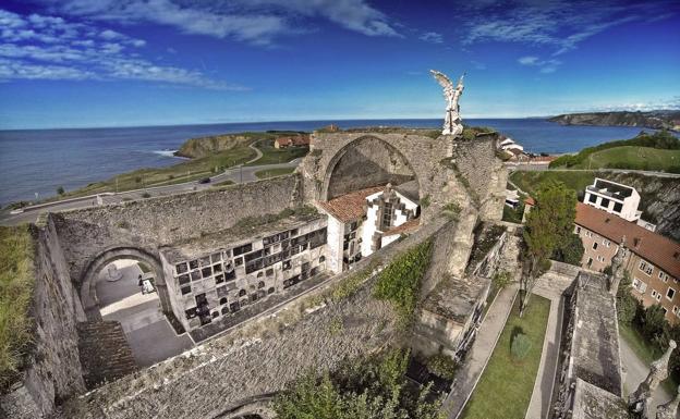 El Ángel y la reja del cementerio, a la espera de una inversión que no llega