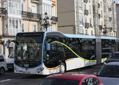 Imagen secundaria 1 - Este jueves entra en funcionamiento el MetroTUS