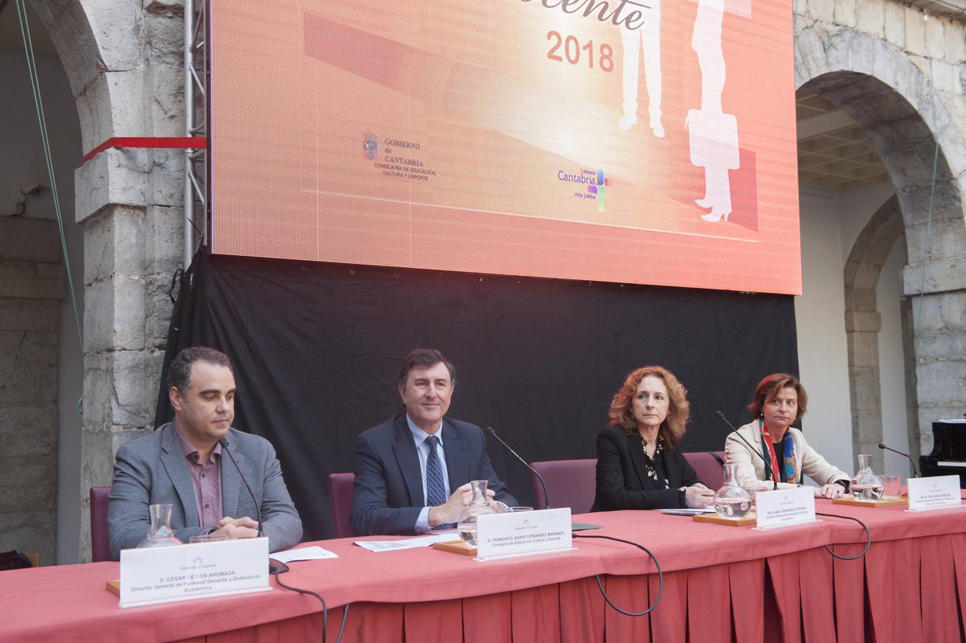 Celebración del Día del Docente en el Parlamento de Cantabria