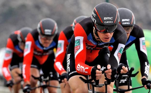 El equipo BMC, durante la etapa. 