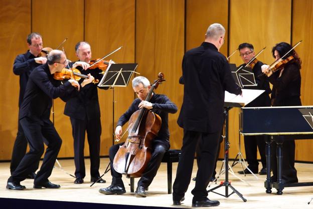 La Cappella Neapolitana está integrada por instrumentistas y cantantes especializados en el repertorio musical napolitano. :: C. N.