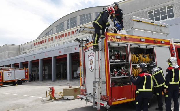 Torrelavega otorgará puntos extra a los bomberos que sean de Protección Civil