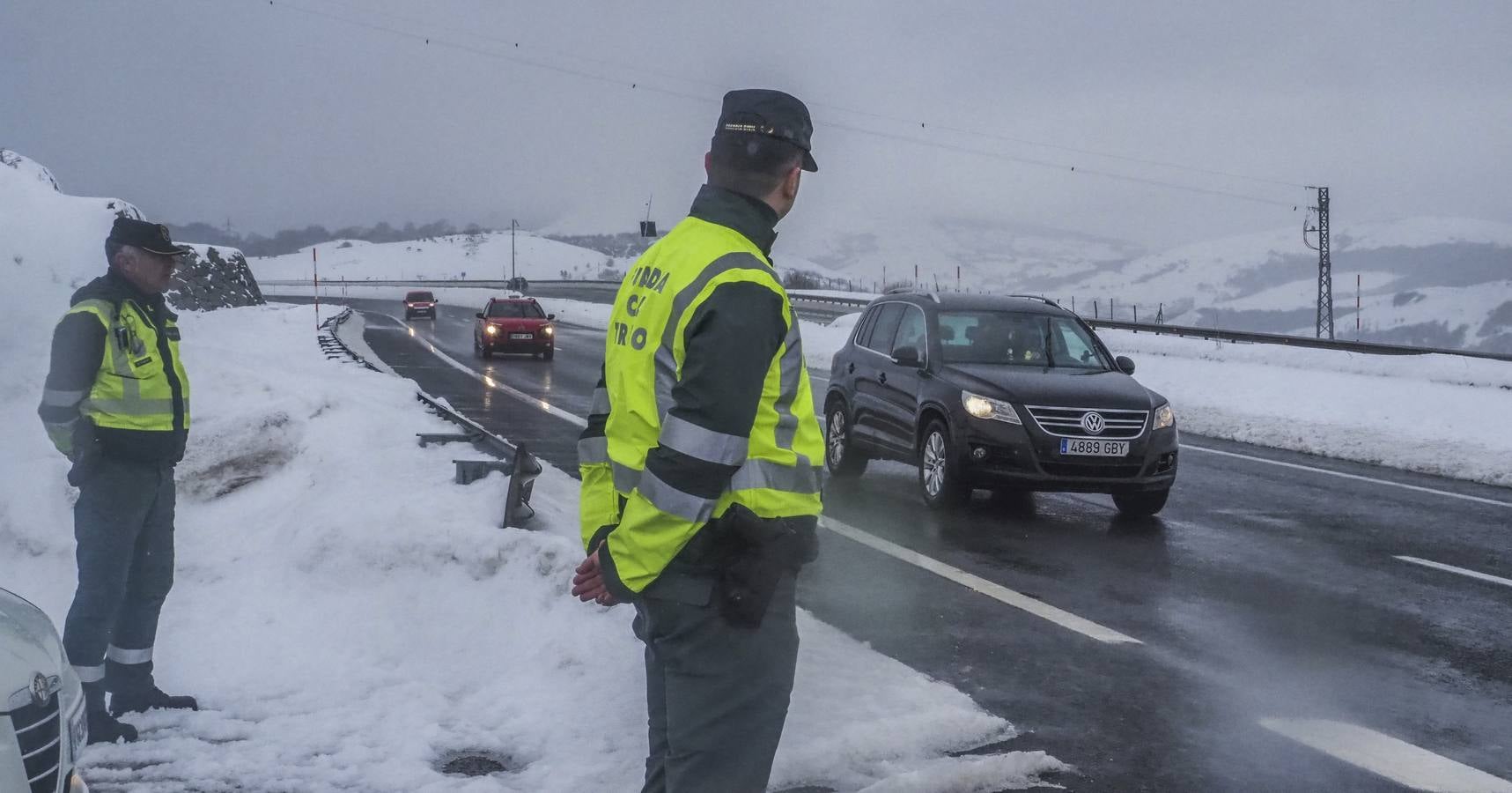 Dispositivo de la Guardia Civil en la A-67