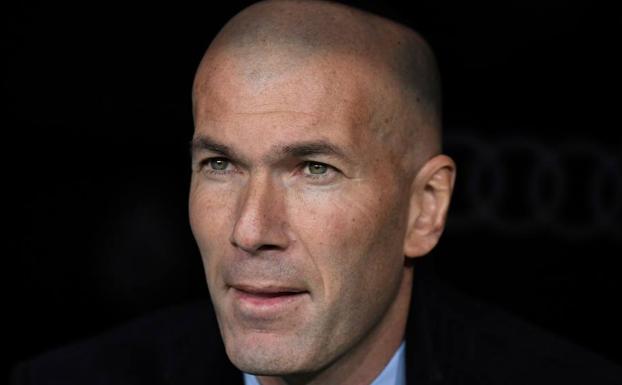 Zidane, durante el encuentro ante la Real Sociedad.