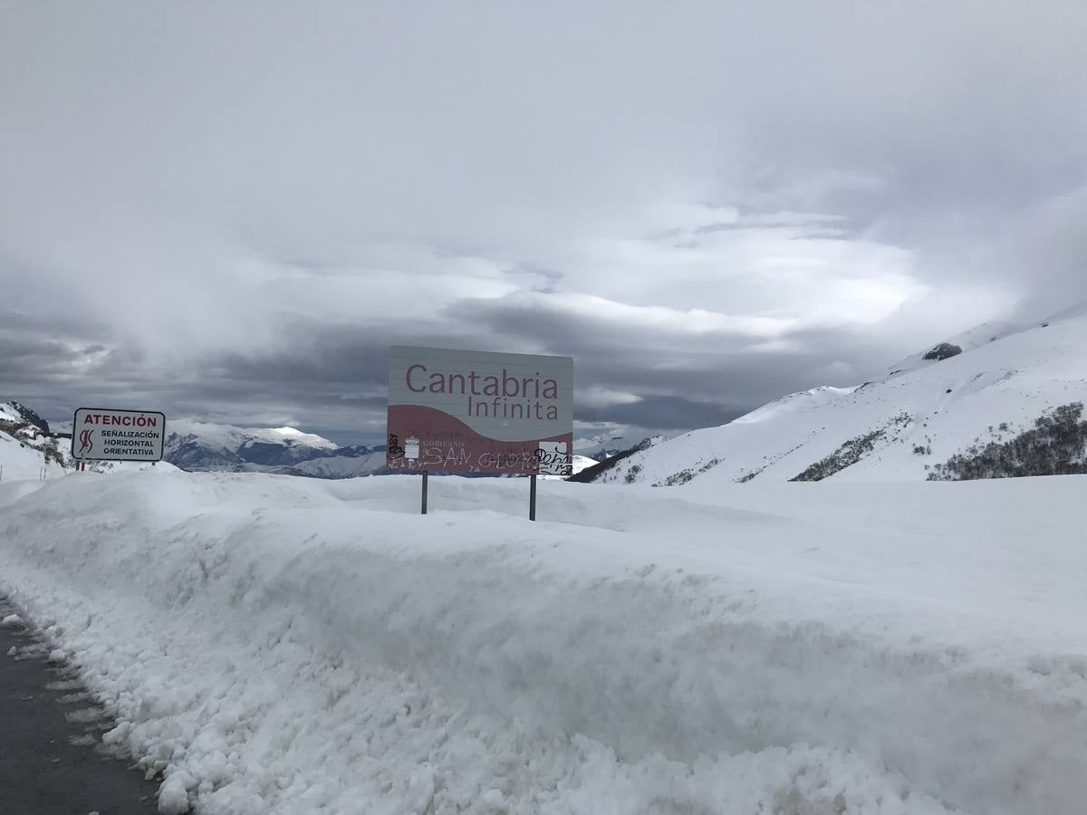 Un paseo por San Glorio bajo la nieve