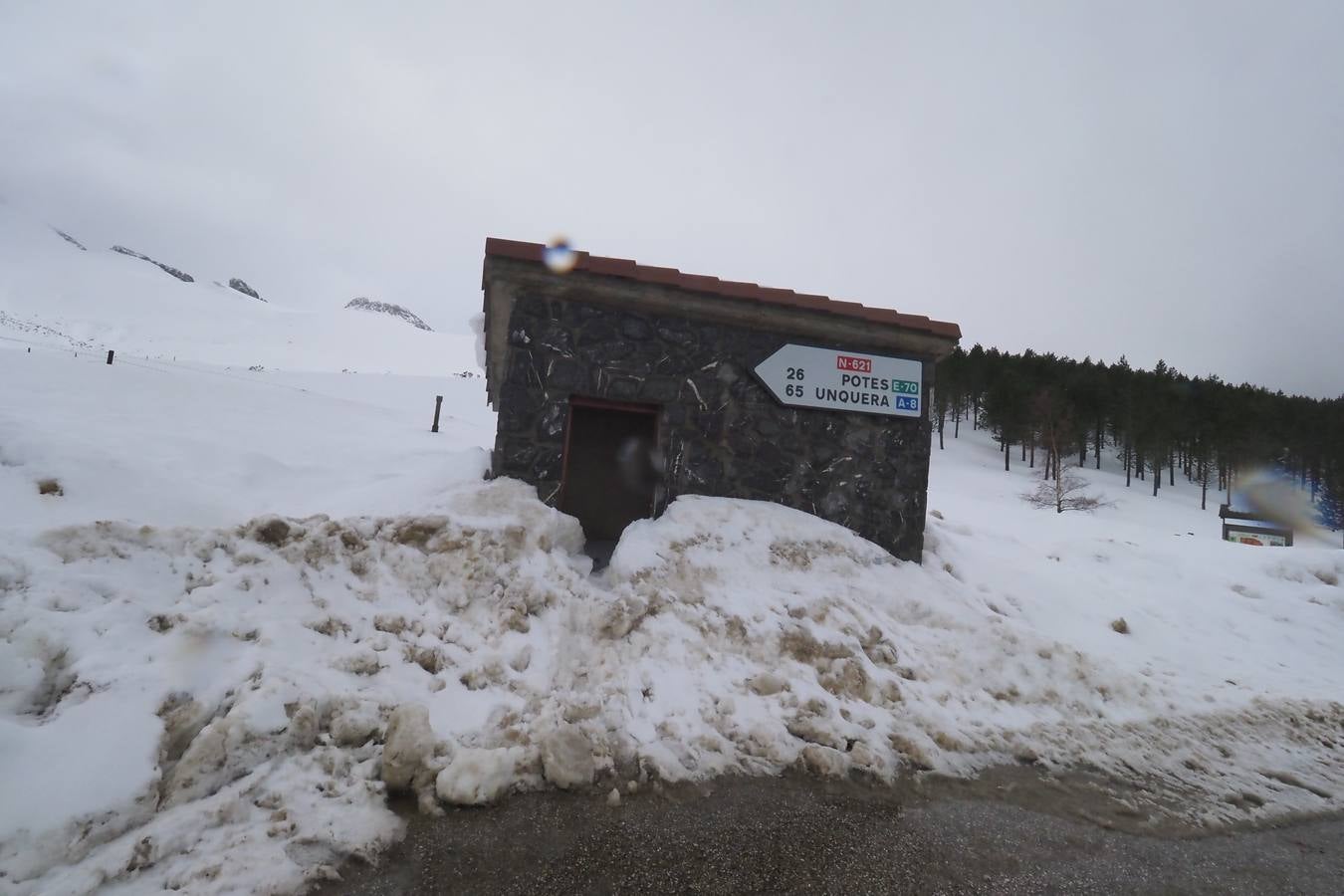 Un paseo por San Glorio bajo la nieve