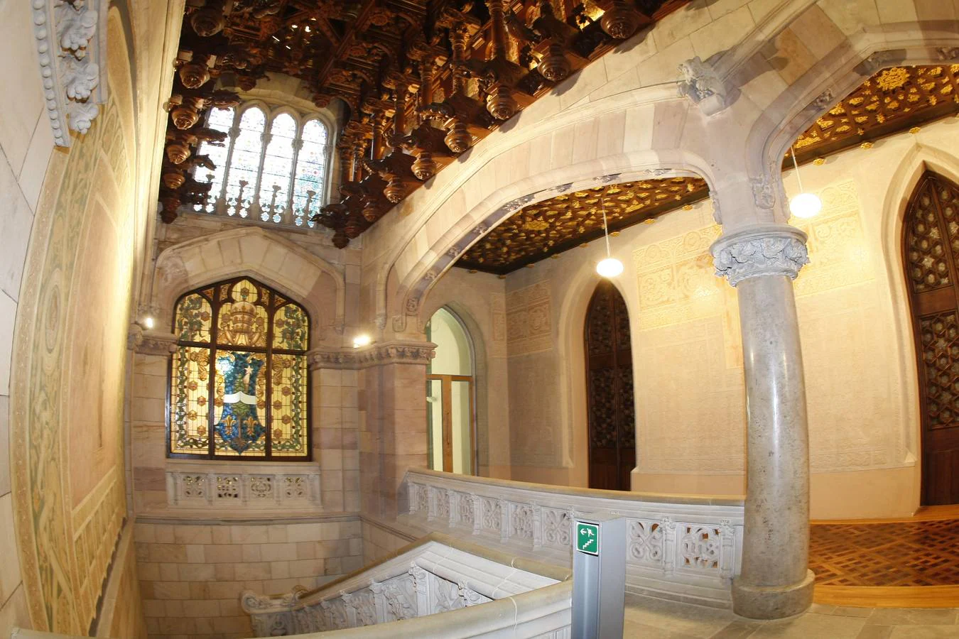La estructura y la cubierta de la iglesia del Seminario Mayor han sido rehabilitadas, pero aún queda pendiente otra fase para restaurar varios elementos arquitectónicos y artísticos.