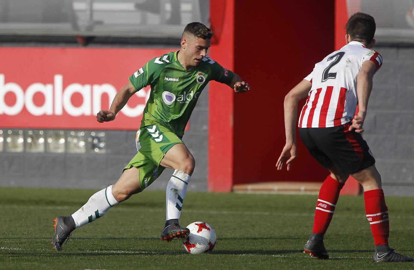 El Racing ha caído ante el Athletic B por 3 goles a 0 en un pobre partido disputado en Lezama