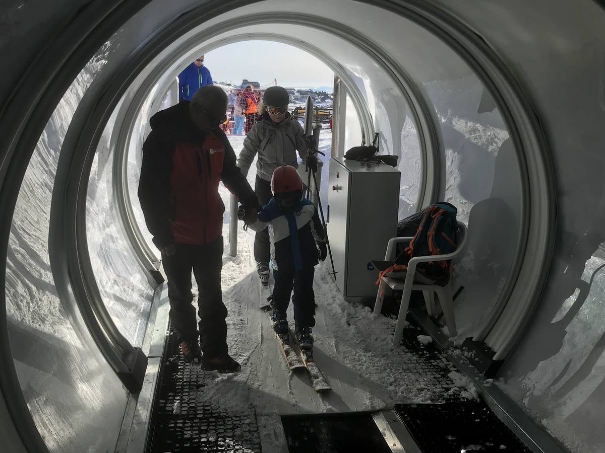 Este domingo han cumplido las expectativas. Alto Campoo vuelve a colgar el cartel de aforo completo