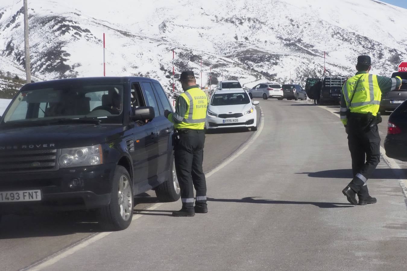 Este domingo han cumplido las expectativas. Alto Campoo vuelve a colgar el cartel de aforo completo