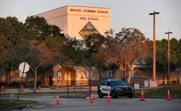 El instituto de Parkland donde se produjo el tiroteo permanece todavía cerrado. 