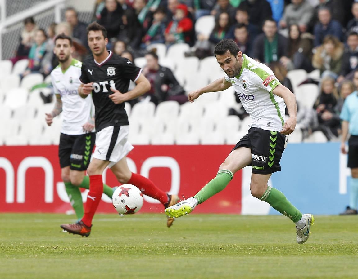 Antonio Tomás, antes de lesionarse en el partido ante el Vitoria.