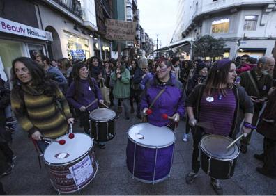 Imagen secundaria 1 - fiesta y reivindicación en una manifestación «histórica«