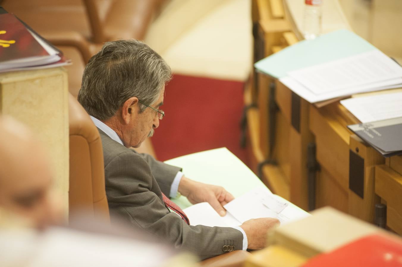 Fotos: El Parlamento aprueba la Ley de Transparencia de Cantabria