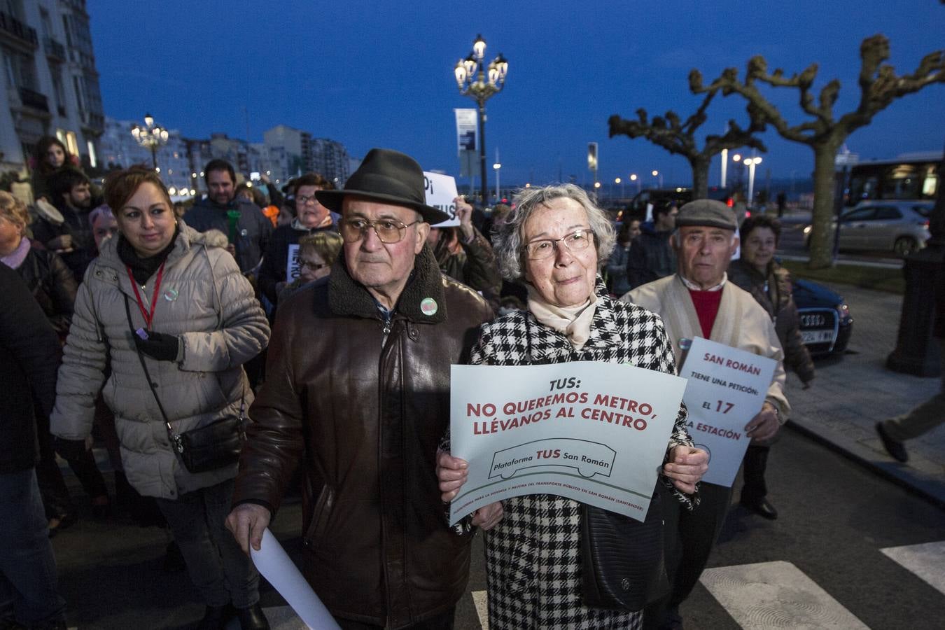 Fotos: Manifestación contra el MetroTUS