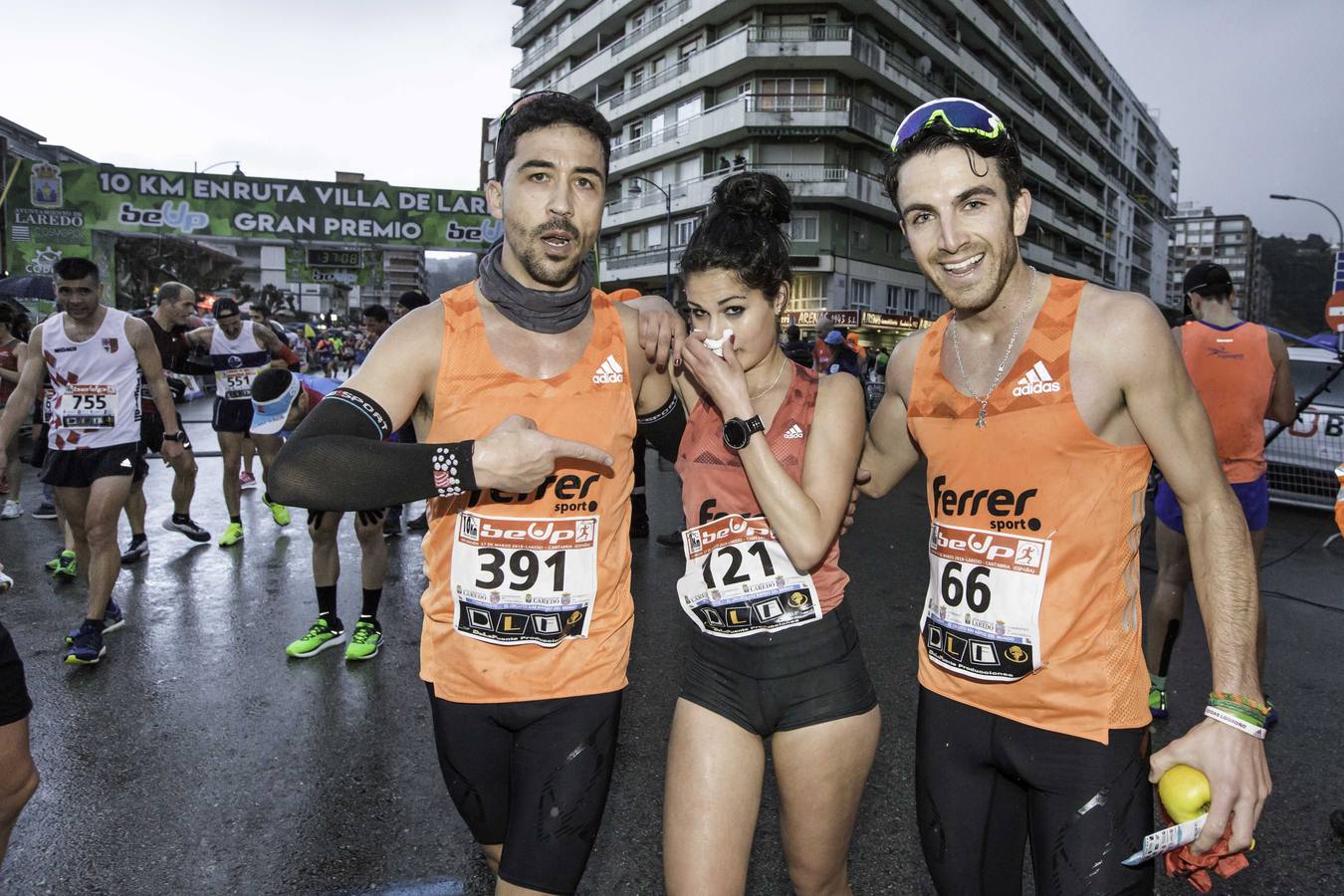 Fotos: Toni Abadía bate en Laredo el récord de España de 10 km en ruta