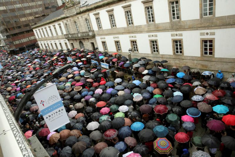 Madrid, Barcelona, Bilbao, San Sebastián, Vigo... protestan en las calles por el insuficiente alza del 0,25% y piden que estas ayudas se revaloricen en función del IPC