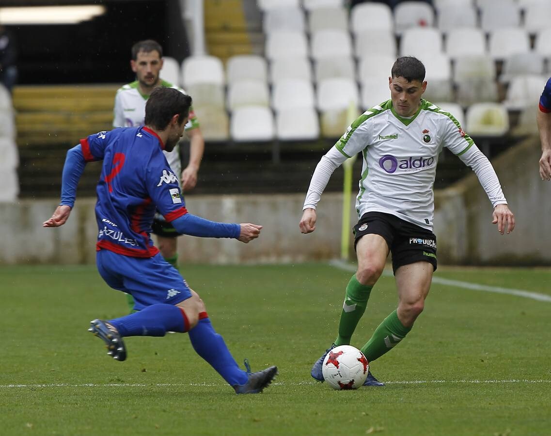 Fotos: El Racing vence 2-0 al Amorebieta