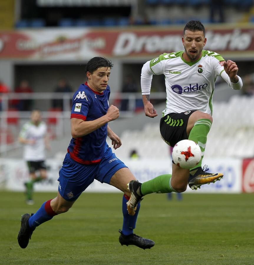 Fotos: El Racing vence 2-0 al Amorebieta