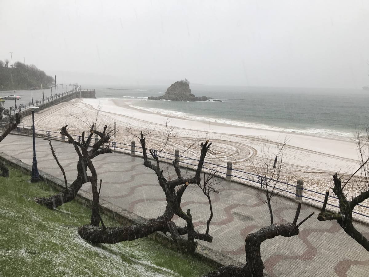 Fotos: El granizo cubre de blanco Santander